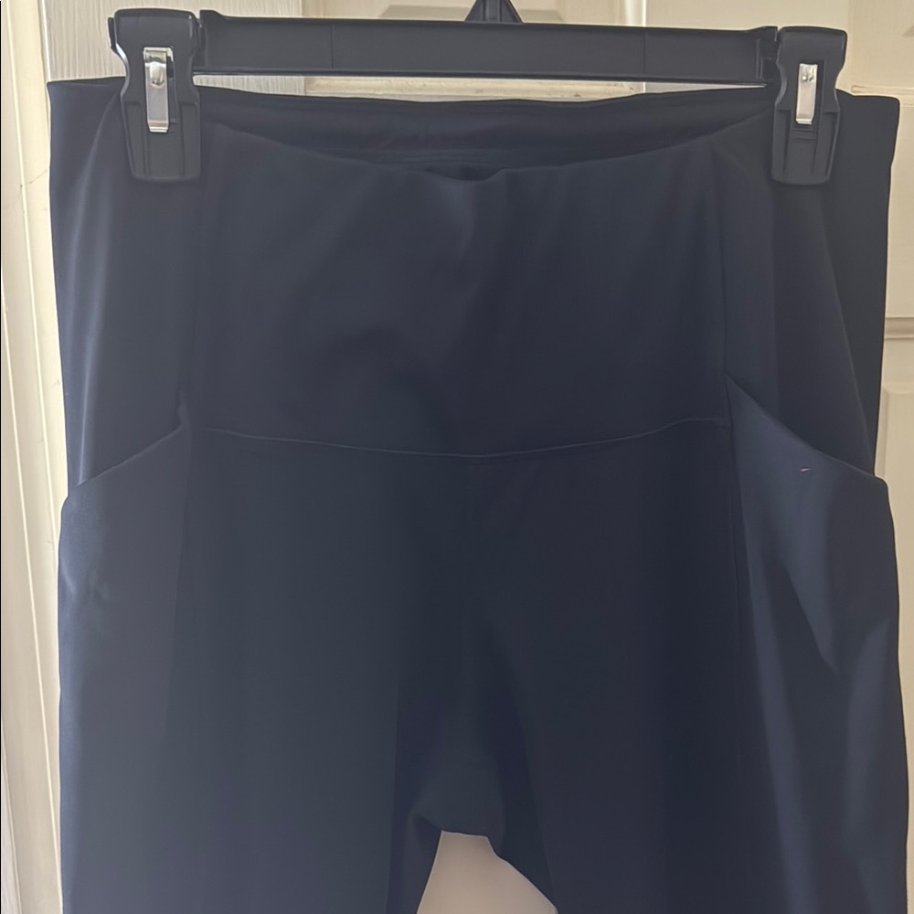 All in Motion Black Leggings Comfortable Athletic Wear - Picture 3 of 9